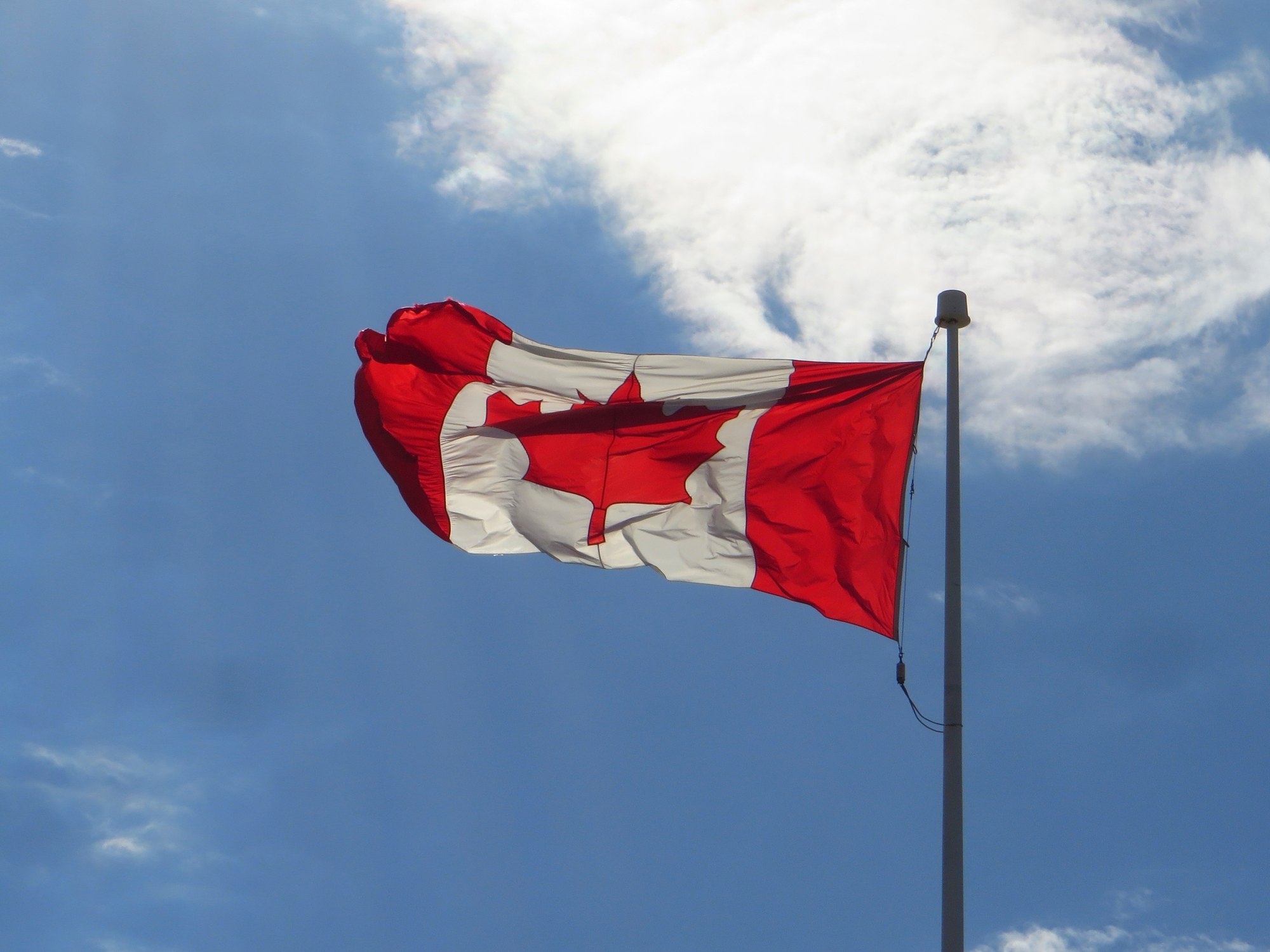 U.S.-Canada Tariff Clash Reaches Tourism as Cross-Border Travel Stays Weak